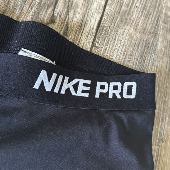 NIKE PRO WOMEN WORKOUT SHORTS, MEDIUM - Picture 3 of 10